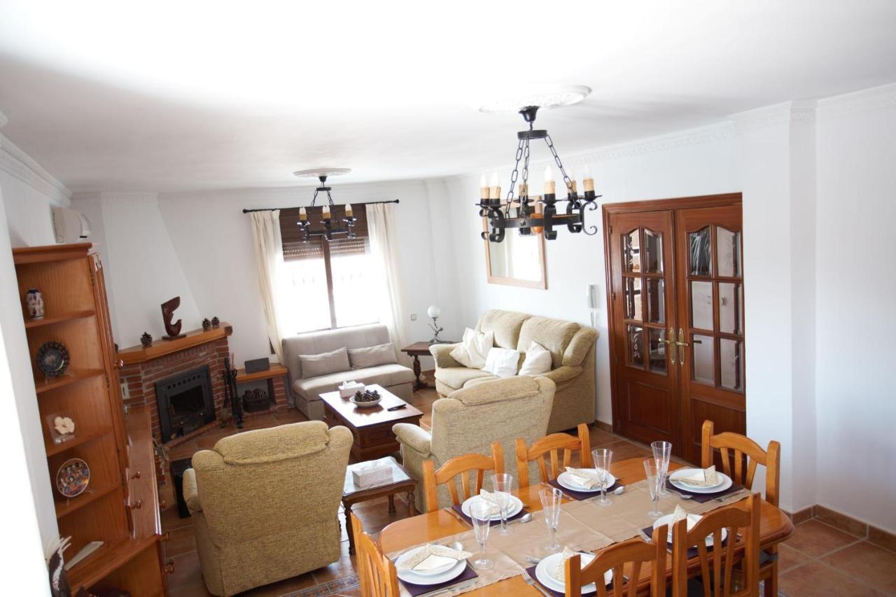 Casa De Las Montanas Villanueva del Trabuco Eksteriør bilde